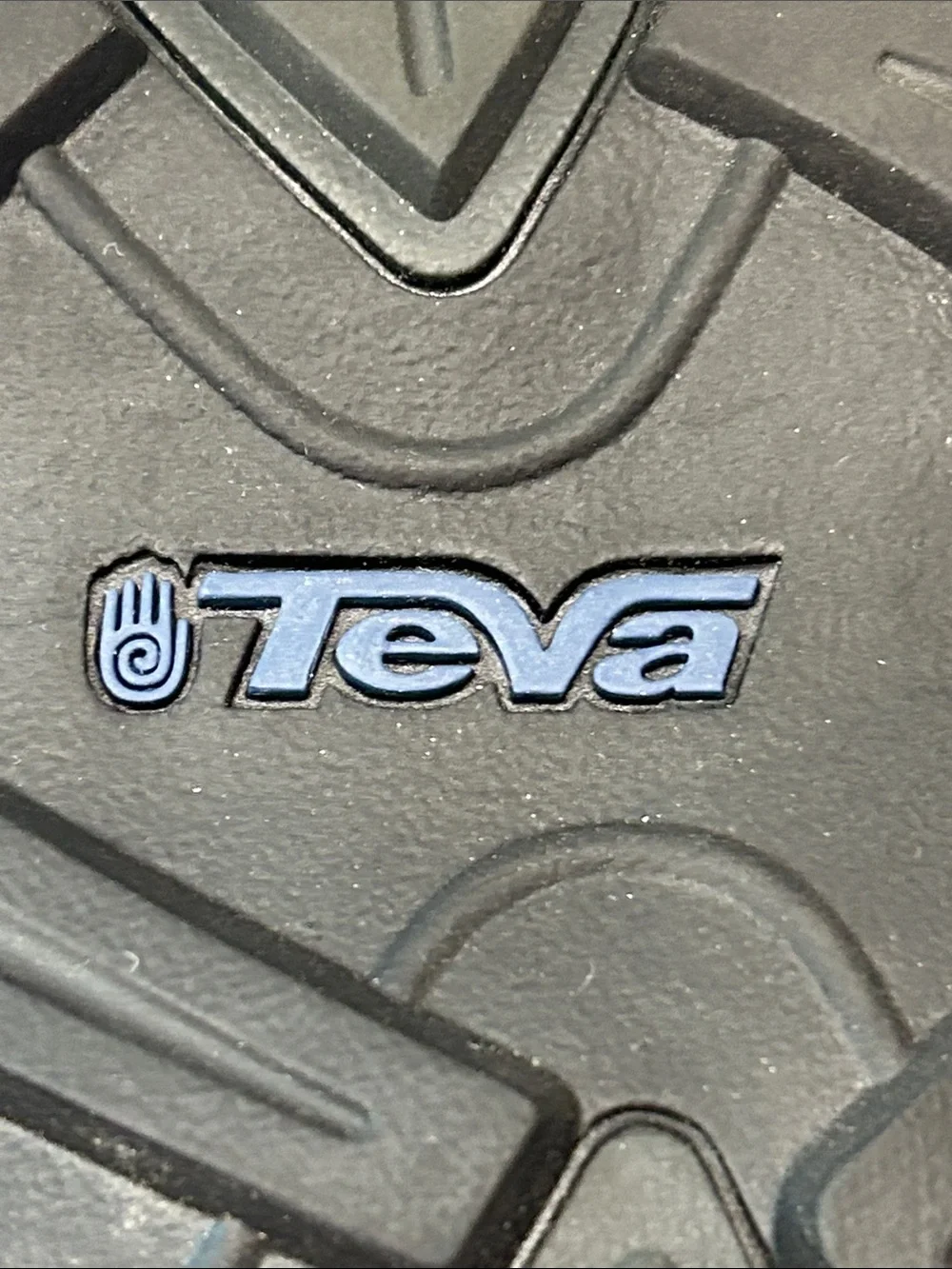 Teva Men's Hurricane 4 Sandals Strappy Outdoor Sandals in Navy/Black Wavy Trail